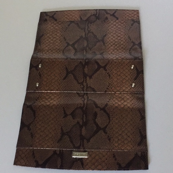 MICHE | Jayma Animal Print Shell NWOT - Picture 4 of 5